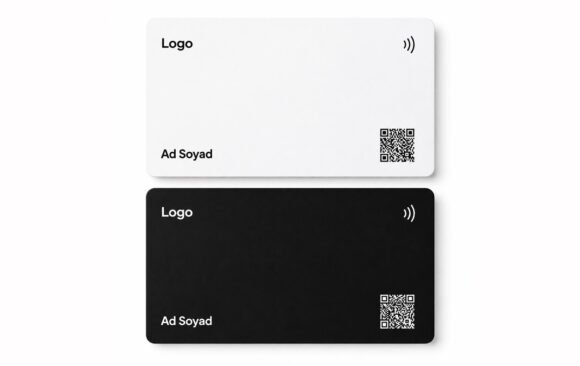 NFC ve QR kod taşıyan menü kartı